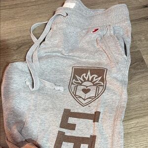 Gray woman’s Lehigh college joggers sweatpants Jogger Pants small